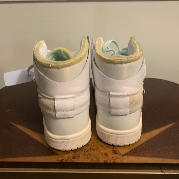Off White x Nike Air Jordan 1 - Picture 4 of 6